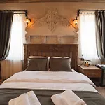 Alin Stone House Hotel