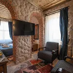 Alin Stone House Hotel
