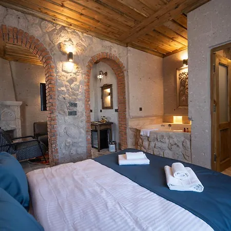 Alin Stone House 5*