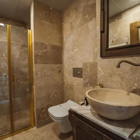 Alin Stone House 5*