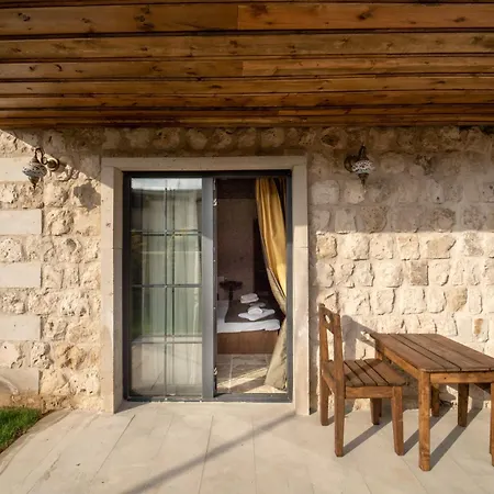 Otel Alin Stone House *