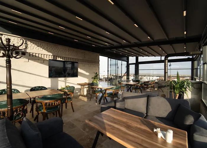 Alin Stone House Hotel *